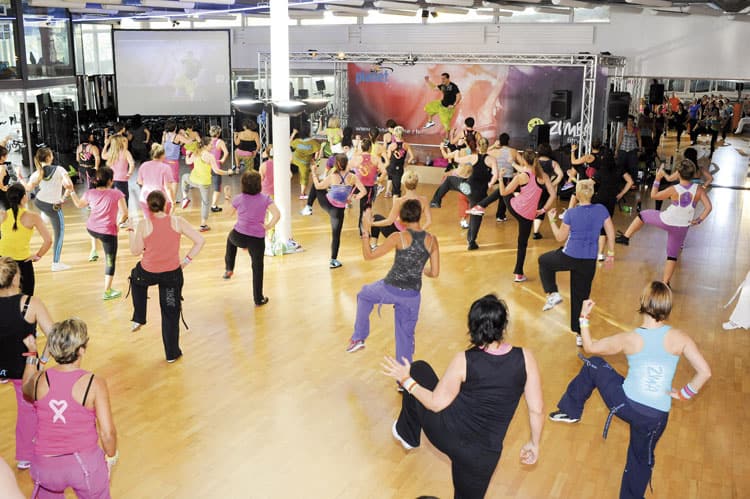 Zumba – zajęcia w grupie.