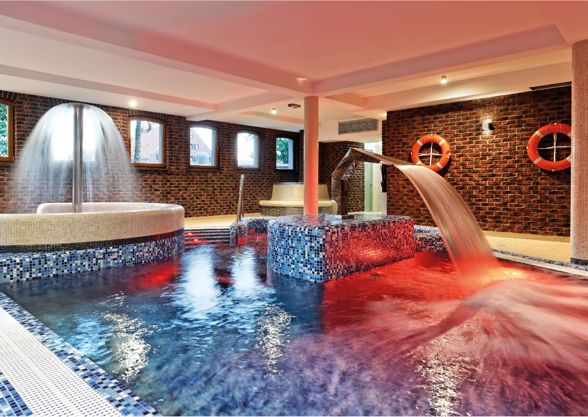 SPA z basenem na Mazurach - Pałac Mortęgi